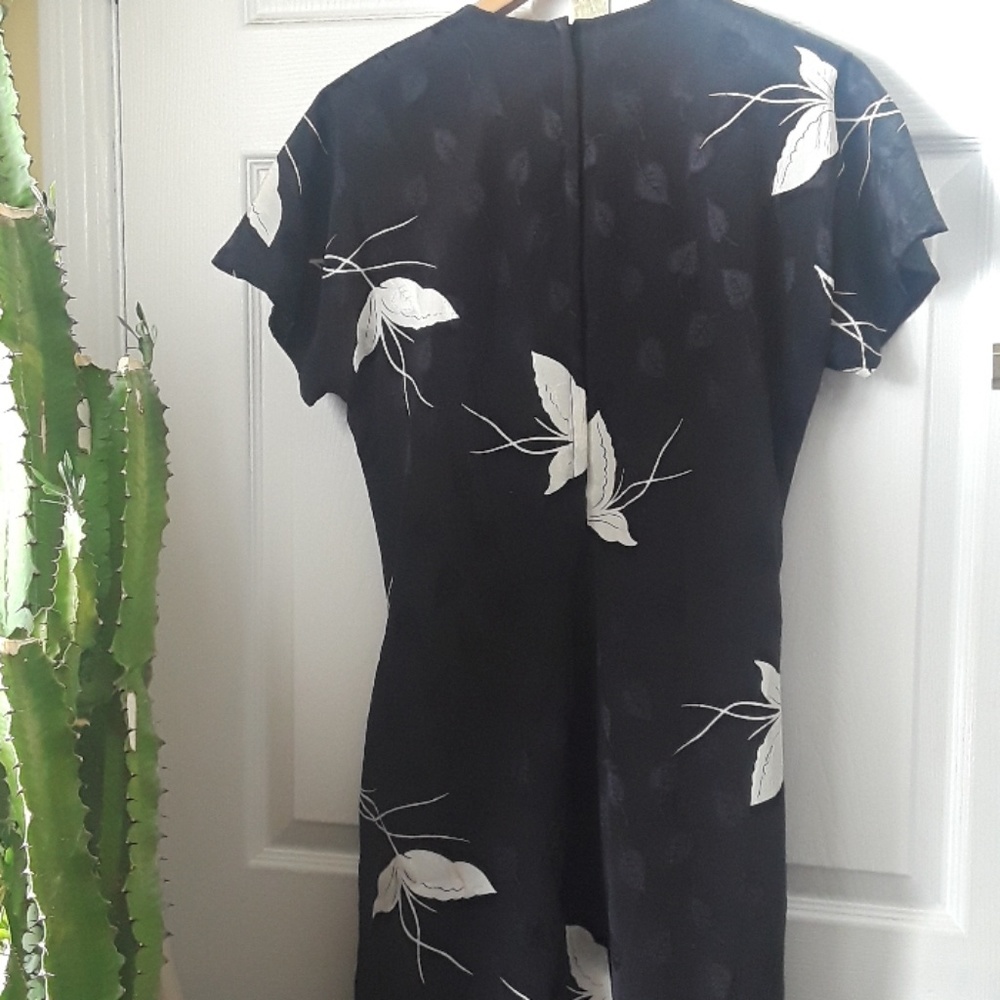 Vintage 80s Hawaiian floral dress tie top black embossed print - Picture 4 of 8